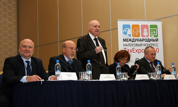 conference-2010-12-15-001.jpg