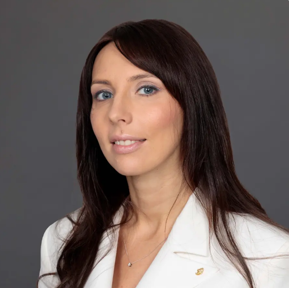 ЕСЬМАН Анастасия Владимировна.png