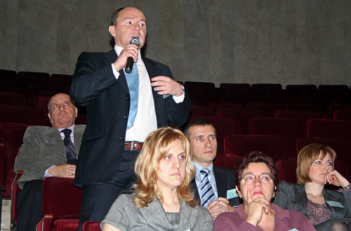 conference-2009-12-12.jpg